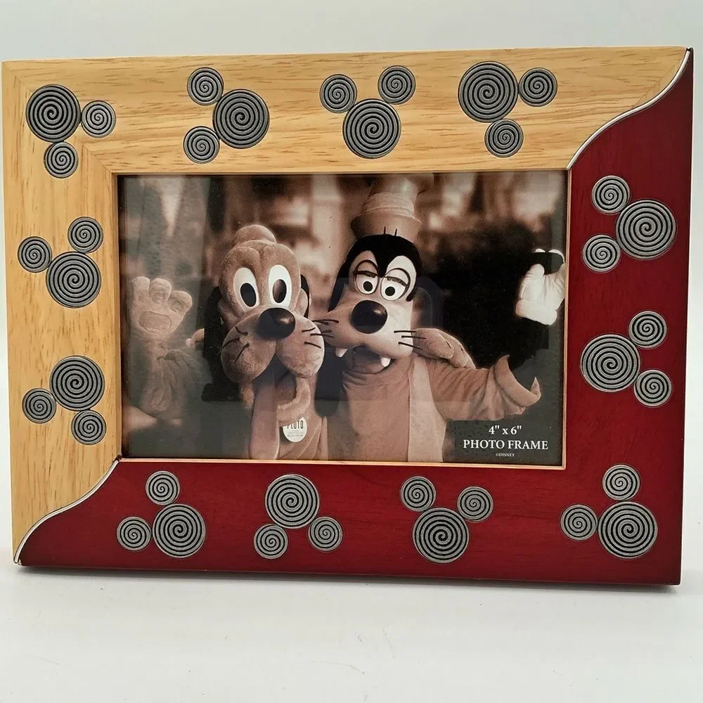 Disney Parks Authentic Original 4x6 Frame, Metal Mickey Mouse Inlaid In Wood new